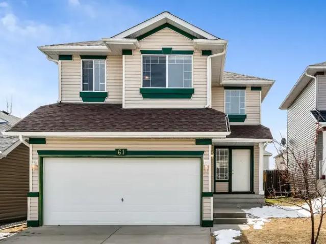 3 Bedroom House Calgary AB 104180449