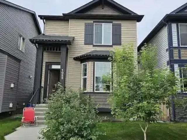 3 Bedroom House Calgary AB 104180647