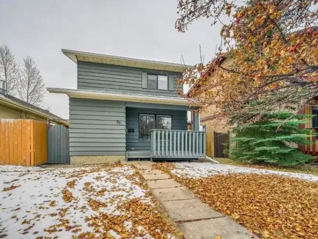 3 Bedroom House Calgary AB 104180278