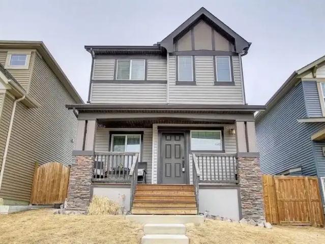 3 Bedroom House Calgary AB 104181663