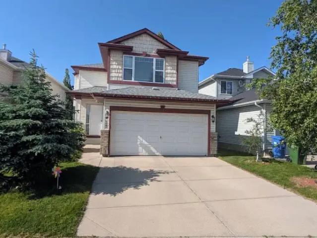 3 Bedroom House Calgary AB 104183315