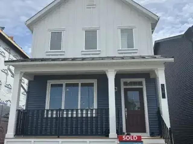 3 Bedroom House Calgary AB 104224138
