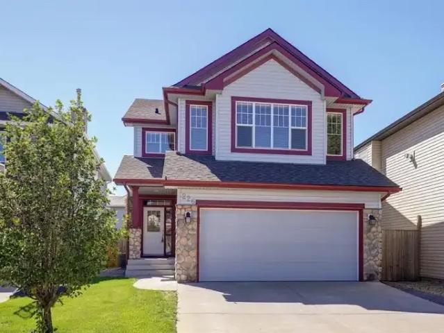 3 Bedroom House Calgary AB 104224369