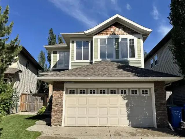 3 Bedroom House Calgary AB 104257126