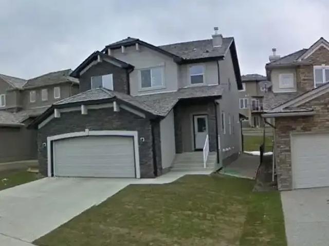 3 Bedroom House Calgary AB 105009075