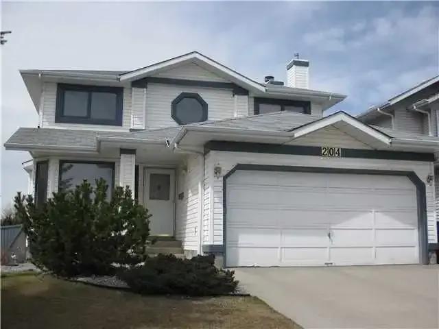 3 Bedroom House Calgary AB 105249003