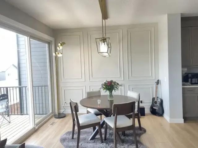 3 Bedroom House Calgary AB 105327060