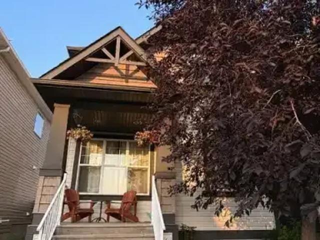 3 Bedroom House Calgary AB 105394744