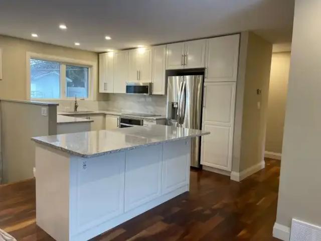 3 Bedroom House Calgary AB LS101556119