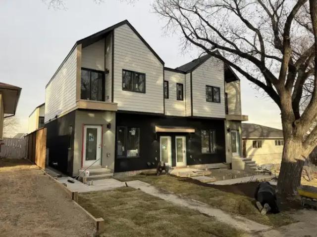 3 Bedroom House Calgary AB LS102242930