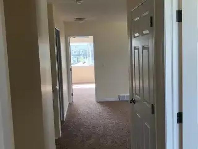 3 Bedroom House Calgary AB LS102915109