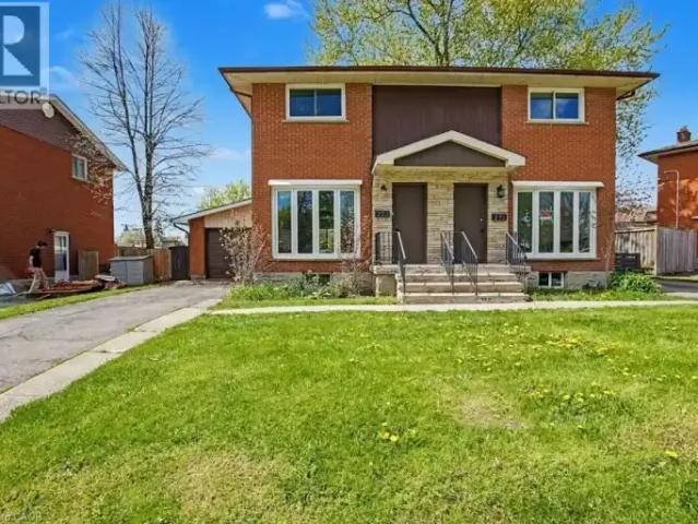 3 Bedroom House Cambridge ON 102272451