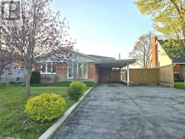 3 Bedroom House Cambridge ON 102204195