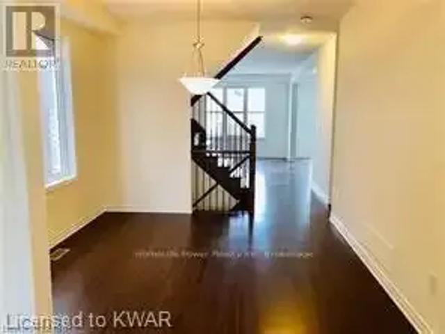 3 Bedroom House Cambridge ON 103011925