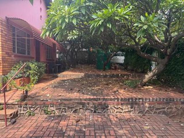 3 bedroom house close to high school.