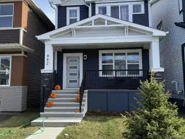 3 Bedroom House Airdrie AB 105505686