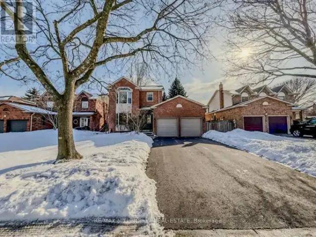 3 Bedroom House Ajax ON LS99793764
