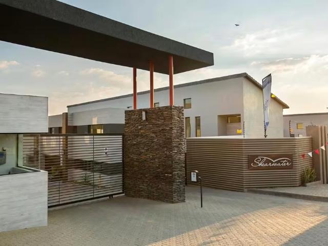 3 Bedroom House Bryanston Bryanston 103182704