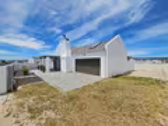 3 Bedroom House Britannia Bay Britannia Bay 103692372