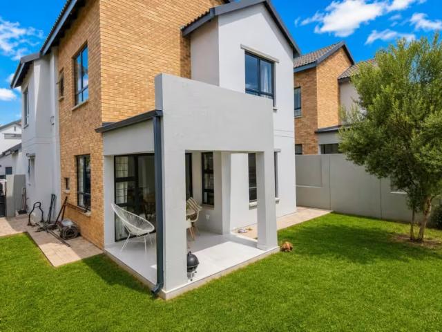 3 Bedroom House Broadacres Broadacres 103177751