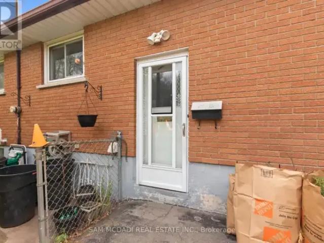 3 Bedroom House Burlington ON 102629478