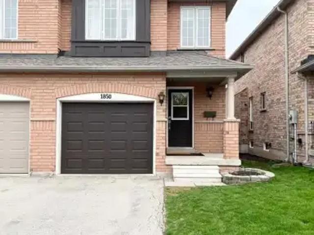 3 Bedroom House Burlington ON 102952127