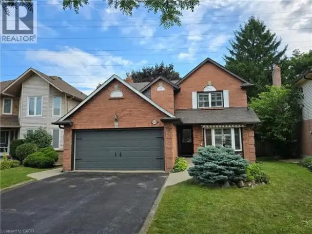 3 Bedroom House Burlington ON LS96652254