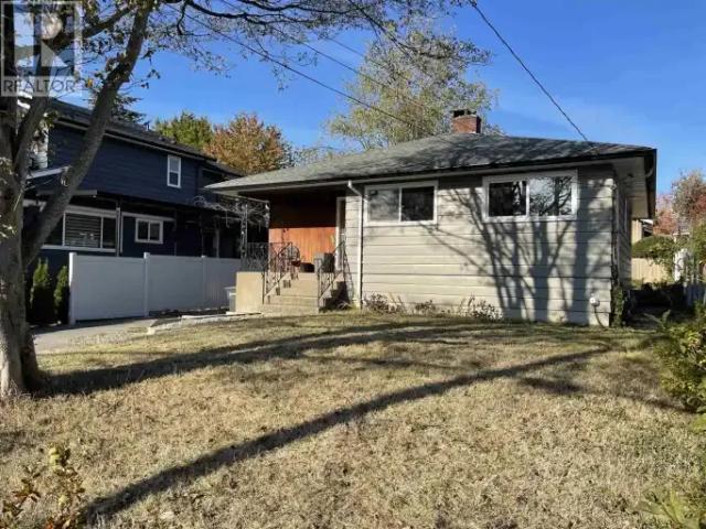 3 Bedroom House Burnaby BC 102085816