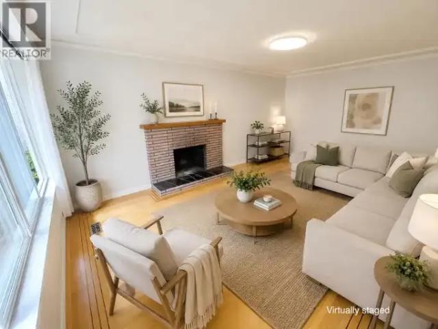 3 Bedroom House Burnaby BC 104036371