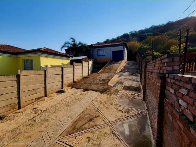 3 Bedroom House Geelhoutpark Geelhoutpark 103182675