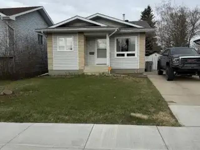 3 Bedroom House Grande Prairie AB LS102518777
