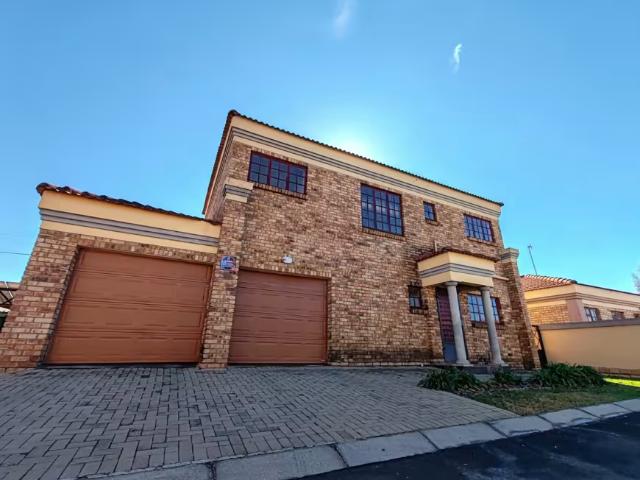 3 Bedroom House Grimbeeck Park Grimbeeck Park 103176951