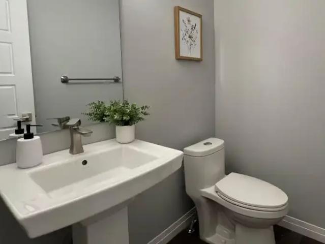 3 Bedroom House Guelph ON LS101554719