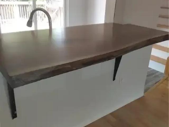 3 Bedroom House Guelph ON LS102578777