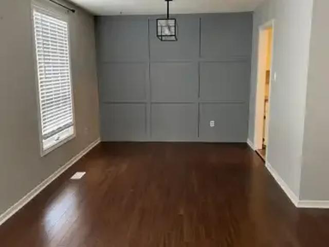 3 Bedroom House Guelph ON 102243151