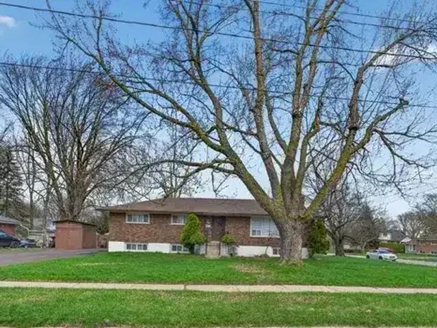 3 Bedroom House Guelph ON 103379928