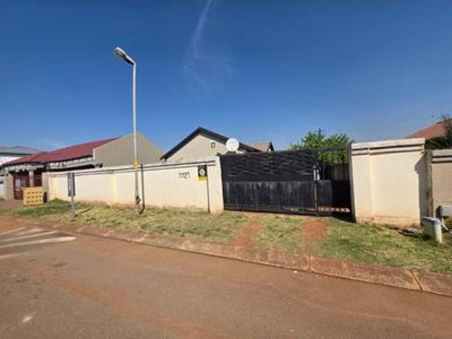 3 bedroom house dawn park