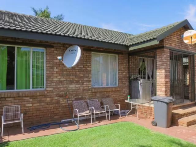 3 Bedroom House East Lynne East Lynne 103307988