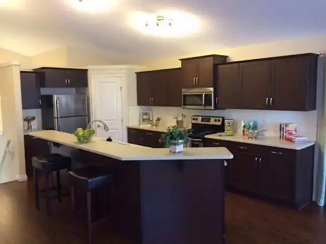 3 Bedroom House Edmonton AB 104179859