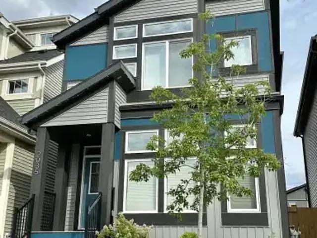 3 Bedroom House Edmonton AB 104180670