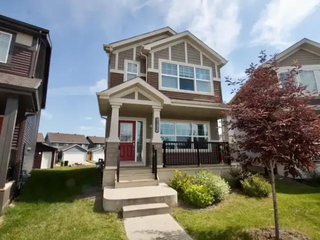 3 Bedroom House Edmonton AB 104181036