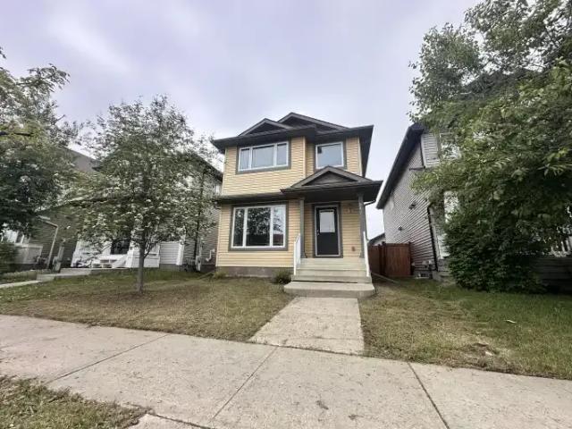 3 Bedroom House Edmonton AB 104434254