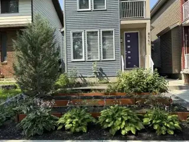 3 Bedroom House Edmonton AB 104563552