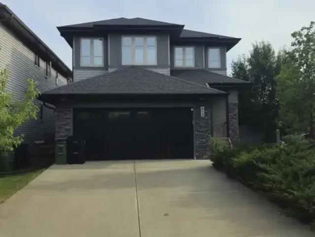 3 Bedroom House Edmonton AB 104841941