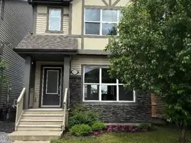 3 Bedroom House Edmonton AB 104862672