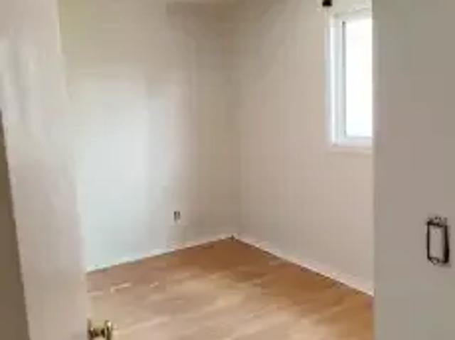 3 Bedroom House Edmonton AB 104940906