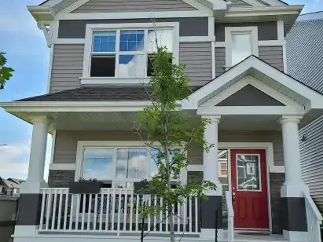 3 Bedroom House Edmonton AB 101476237