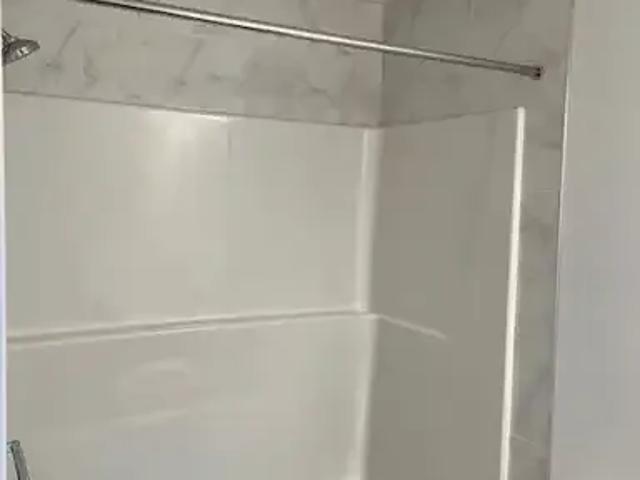 3 Bedroom House Edmonton AB 101476239