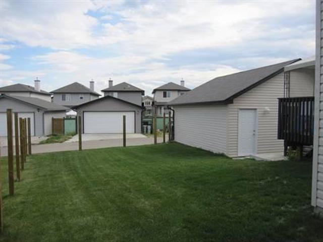 3 Bedroom House Edmonton AB 102113481