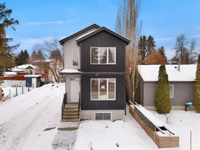 3 Bedroom House Edmonton AB 102467910